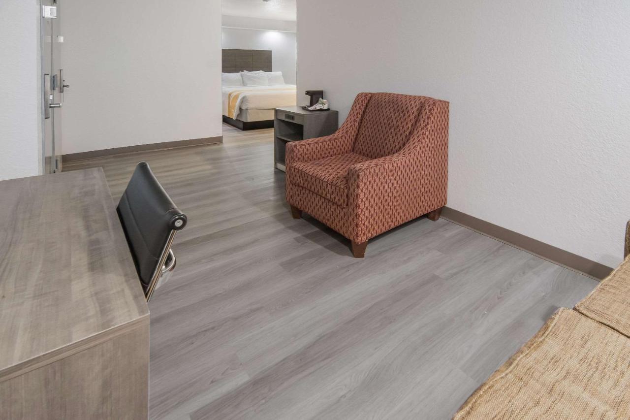Quality Inn & Suites Richardson-Dallas المظهر الخارجي الصورة